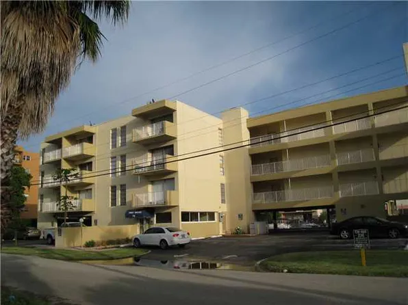 3527 NE 168th St, North Miami Beach, FL