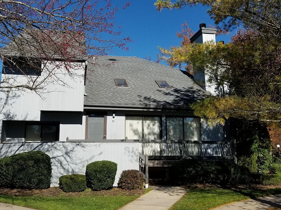 30 Wisteria Court