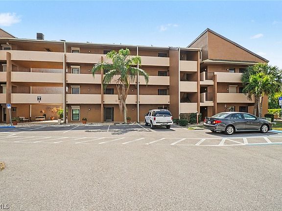 2nd image of 2069 W Lakeview Blvd #5