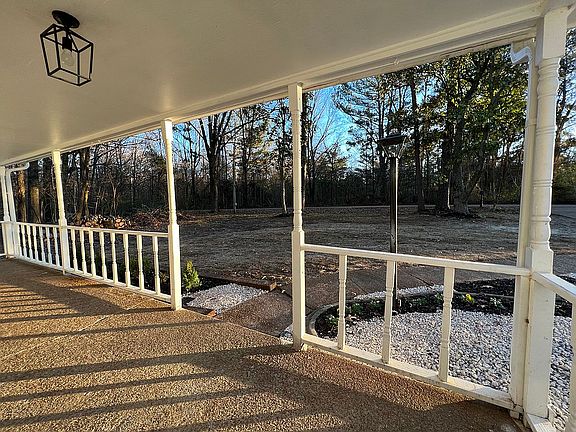 5th image of 5690 Spring Lake Rd