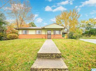 3828 Crane Dr NE, Huntsville, AL 35811