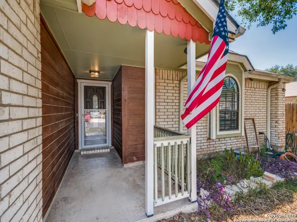 6402 Forest Vlg, San Antonio, TX 78250