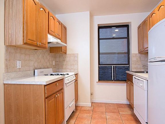 2nd image of 332 E 67th St APT 7