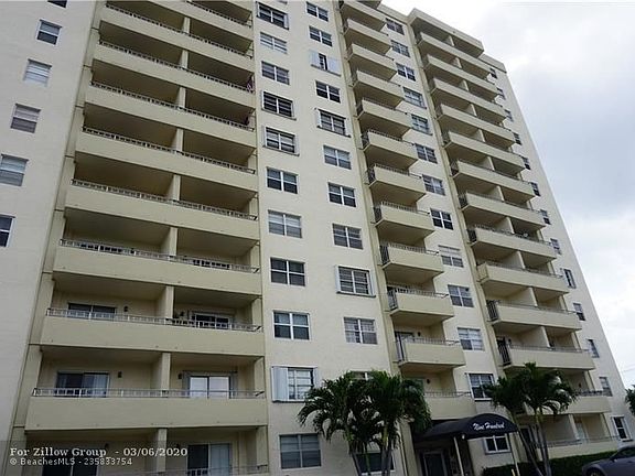 2nd image of 900 NE 18th Ave APT 404