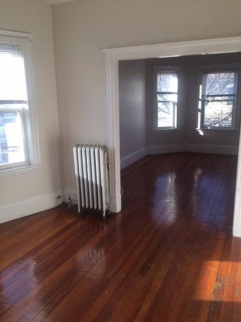 1st image of 104 Conwell Ave #2