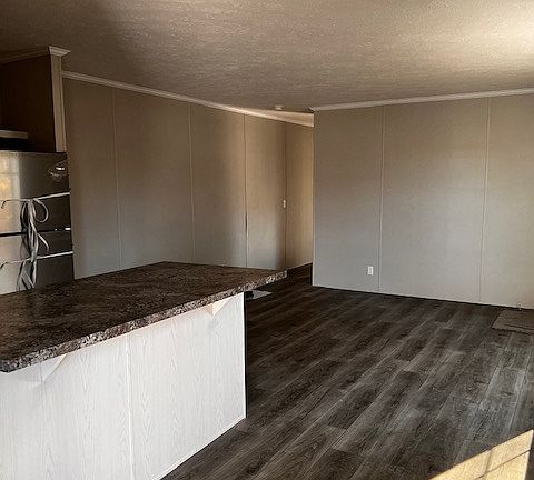 3rd image of 333 E Lakewood Blvd #7