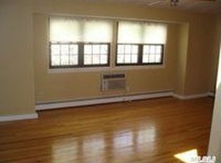 409 121st St FL 2, College Point, NY