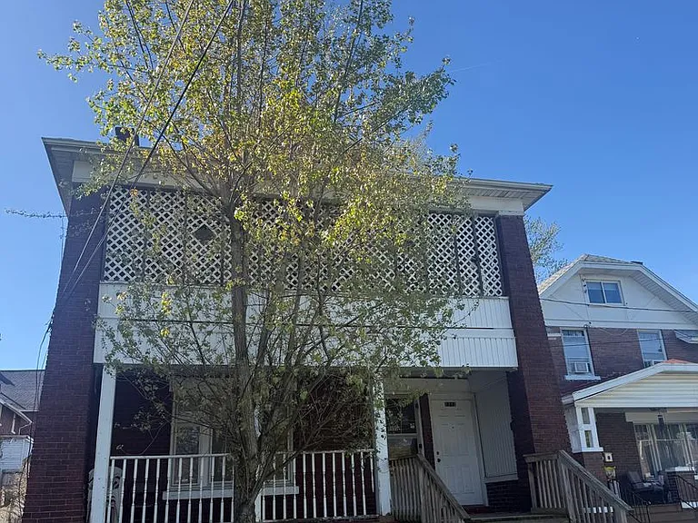 1111-1113 Brown Ave — Photo 1