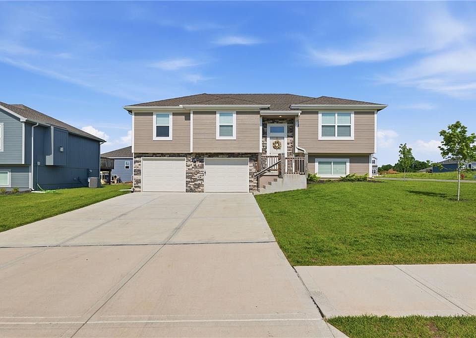 1st image of 700 Summer Dawn Cir