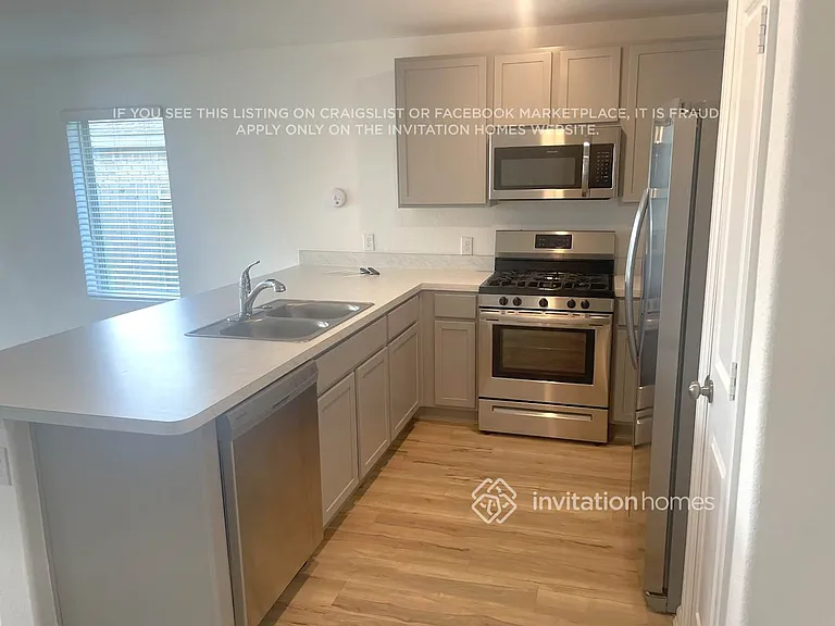 405 Maple Bend Ln — Photo 4