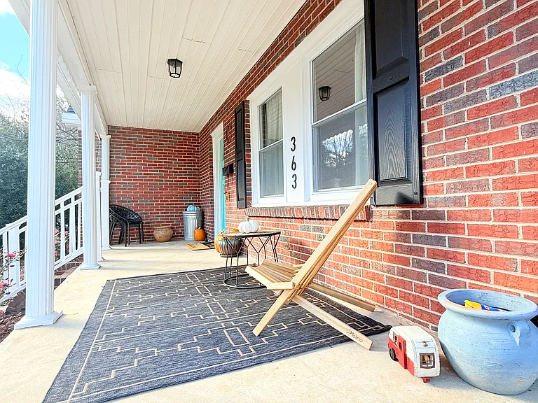 363 Elmwood Dr — Photo 18