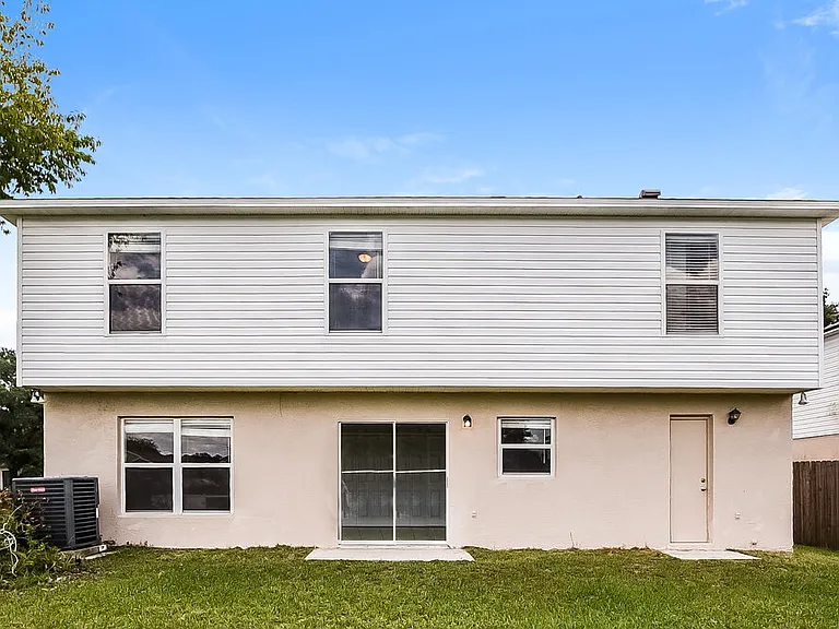 1113 Benan Ct — Photo 17