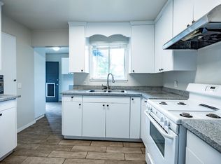 209 Camellia Way, Modesto, CA 95354