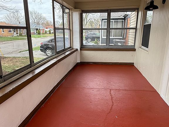 2nd image of 4937 Hillside Ave