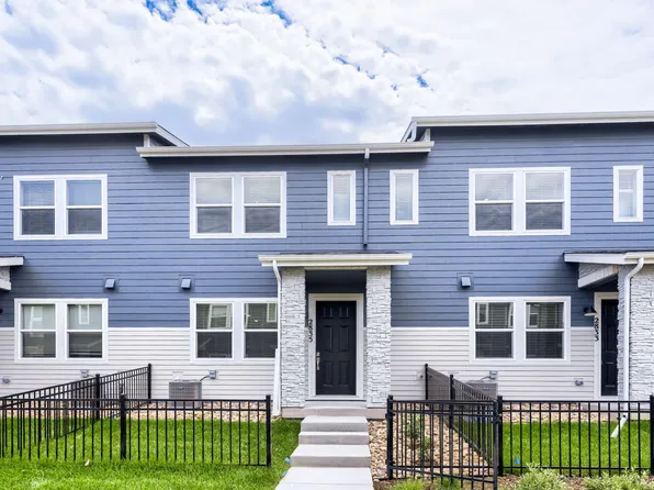 2835 Bear Springs Cir, Longmont, CO 80503
