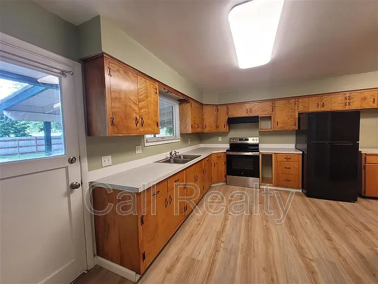 7610 E South Riverway Ave — Photo 10