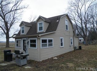 S First St, Mascoutah, IL 62258