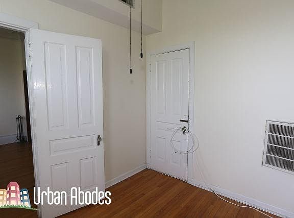 3rd image of 931 W Newport Ave #Three