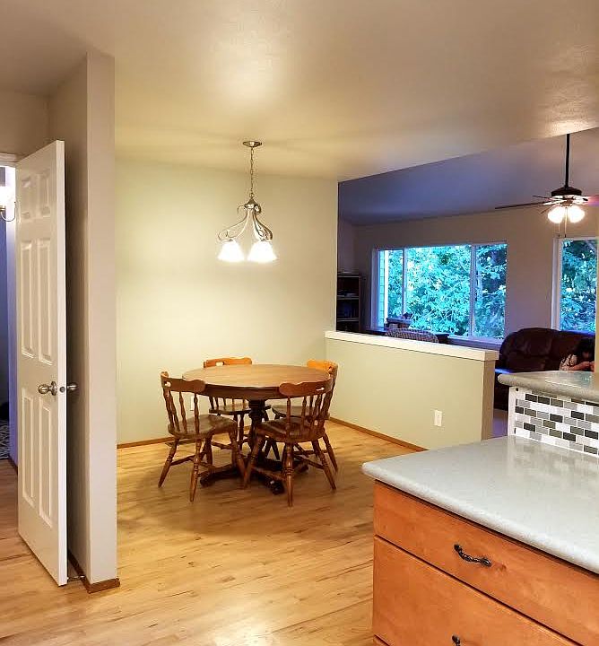 1st image of 2027 Marina Vista Ct NE