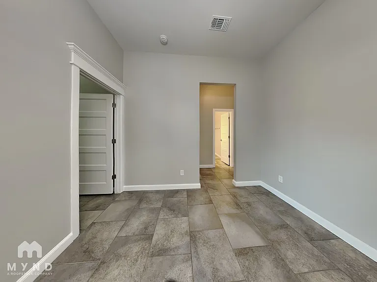 18218 Manera Way — Photo 3