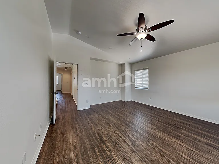 5676 Orangeroot Ct — Photo 9