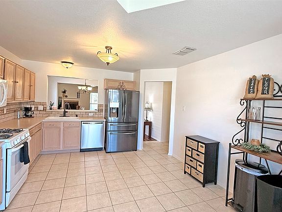 4th image of 2529 Ensenada Ln