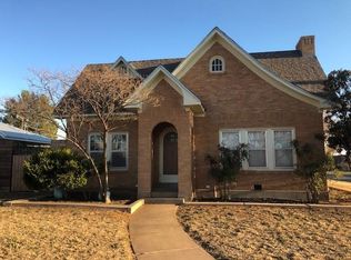 202 E McArthur St, Rotan, TX 79546