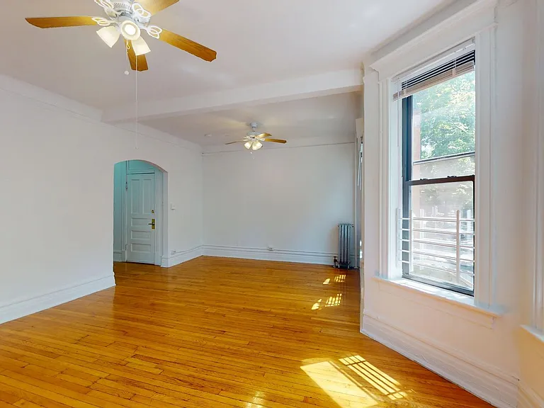 5401-5403 S. Woodlawn Avenue — Photo 77