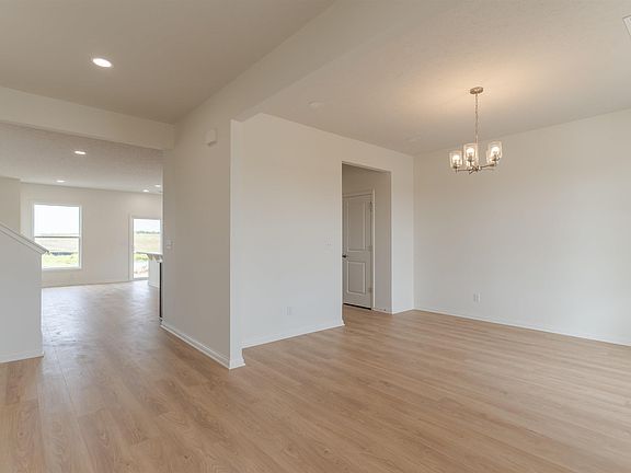 3rd image of 5153 Jackson Dr
