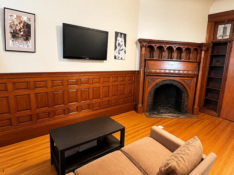 15 Bay State Rd #4 — Photo 3