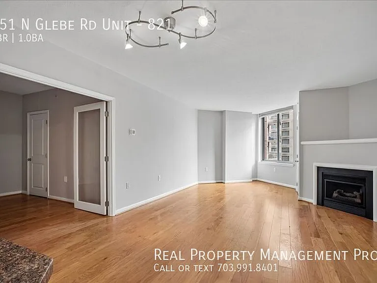 851 N Glebe Rd #821 — Photo 4