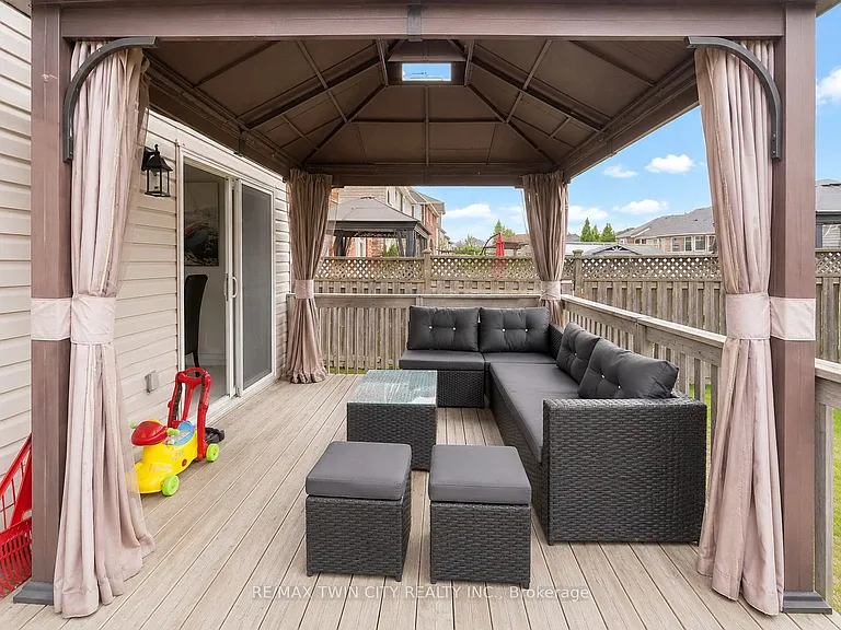212 Colton Cir — Photo 26