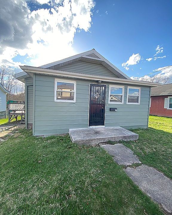 1st image of 212 Edgewood Dr