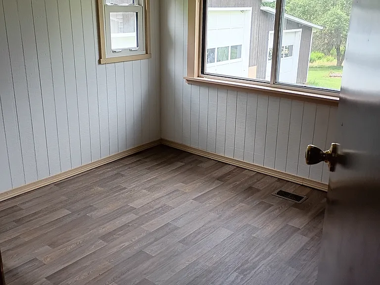 46 Covey Dr — Photo 2