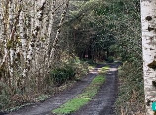 73568 Paradise Valley Rd, Clatskanie, OR 97016