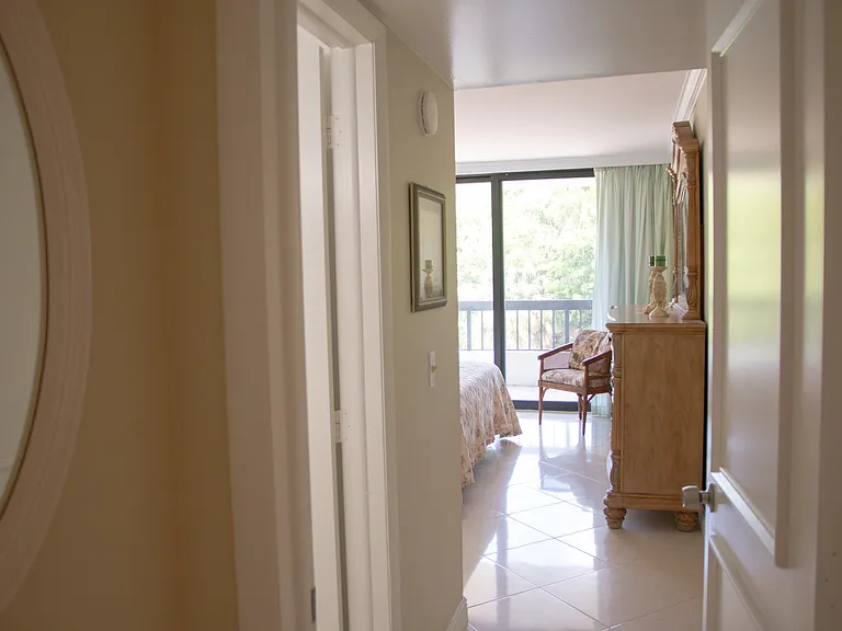 277 N Ocean Blvd #304 — Photo 37