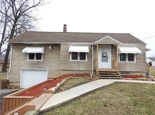 220 Highfield Rd, Butler, PA 16001