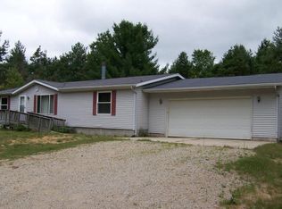 2742 E Loop Rd, Hesperia, MI 49421