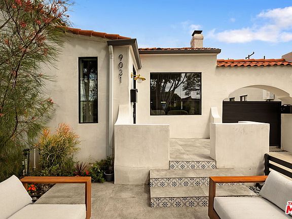 2nd image of 9031 Elevado St