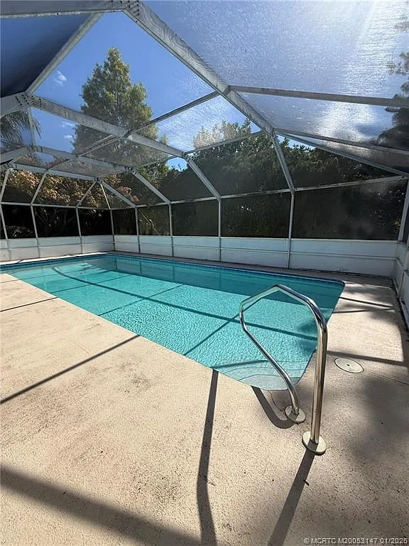 3 bed, 2.0 bath, 1503 sqft, $3,000 — Photo 2