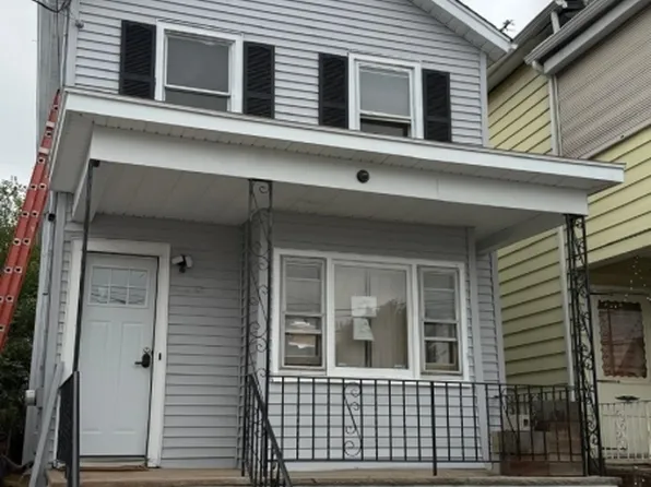 310 Walnut St, Elizabeth City, NJ 07201
