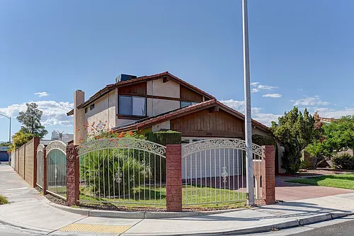 3751 El Camino Rd Photo 1