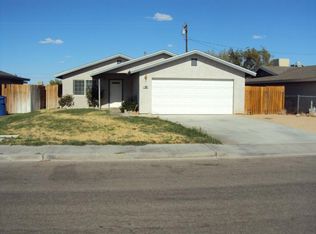 1104 S Farragut St, Ridgecrest, CA 93555