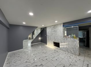 1 Mallard Rd #1, Levittown, NY 11756