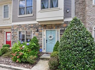 1259 Harris Commons Pl, Roswell, GA 30076