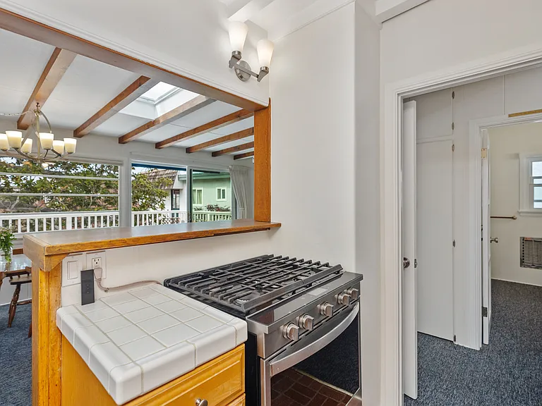 122 Opal Ave #1/2 — Photo 15