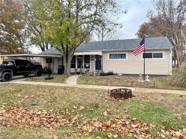 316 N Webster St, Erie, KS 66733
