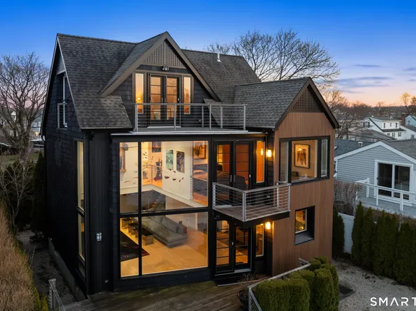 17 Seabreeze Place, Norwalk, CT 06854