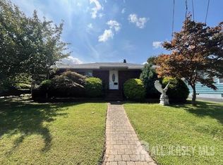 107 Ernston Rd, Parlin, NJ 08859