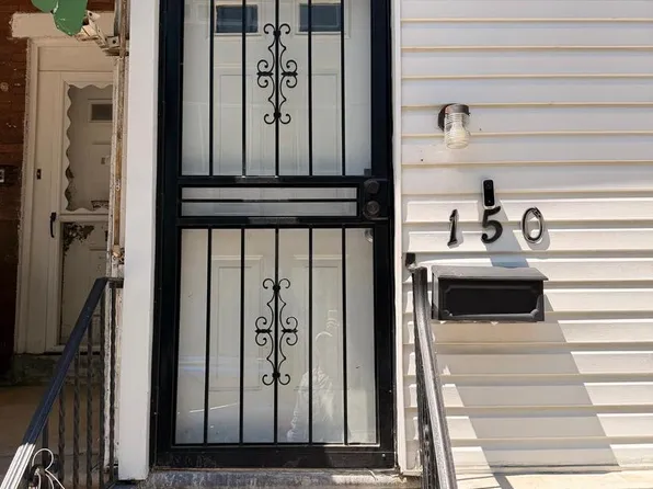 150 N Redfield St, Philadelphia, PA 19139